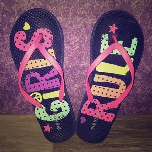 Old Navy brand flip-flops!